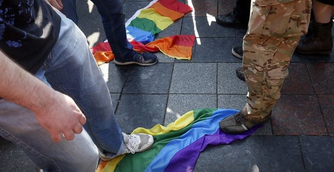 Влада Гагаузії заборонила пропаганду одностатевих шлюбів та марші ЛГБТ