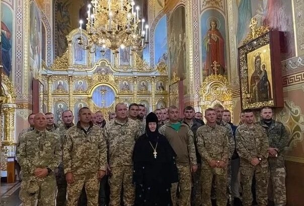 Воїни ЗСУ відвідали Зимненську обитель