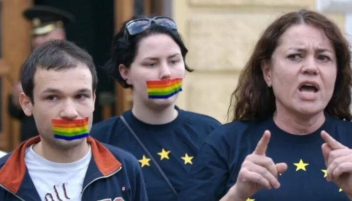 Скасувати проведення ЛГБТ-маршу закликала владу Кишинева Церква Молдови