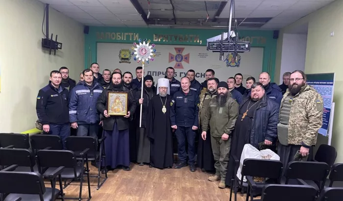 Військових на Донбасі  з Різдвяною духовною місією відвідали митрополит Августин та священники УПЦ