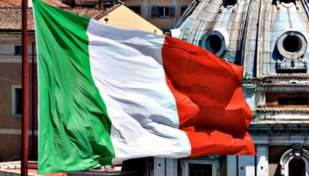 В Італії уряд обмежив батьківські права гей-пар