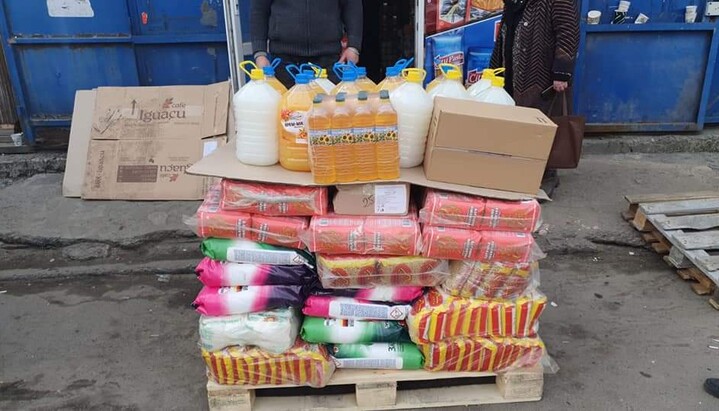 1,5 тонни гуманітарної допомоги передали волонтери УПЦ на Донбас