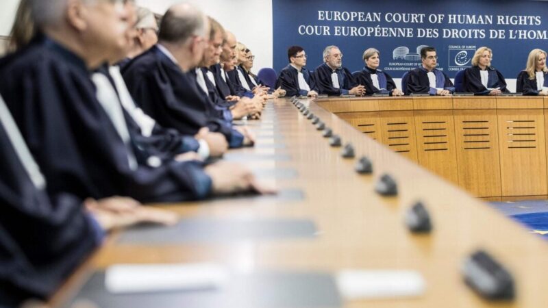 Румунію Європейський суд із прав людини змушує визнати гомосексуальні “шлюби”